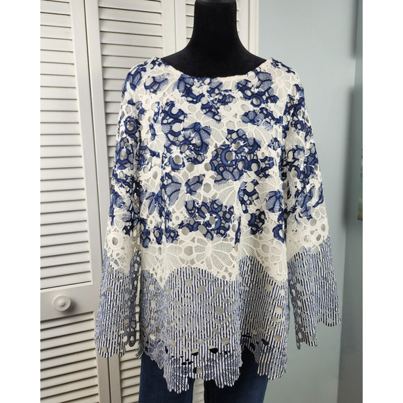 Chico’s Navy White Lace Blouse Size Large Bell Sleeve Lined Crochet Holiday Work - Picture 1 of 9